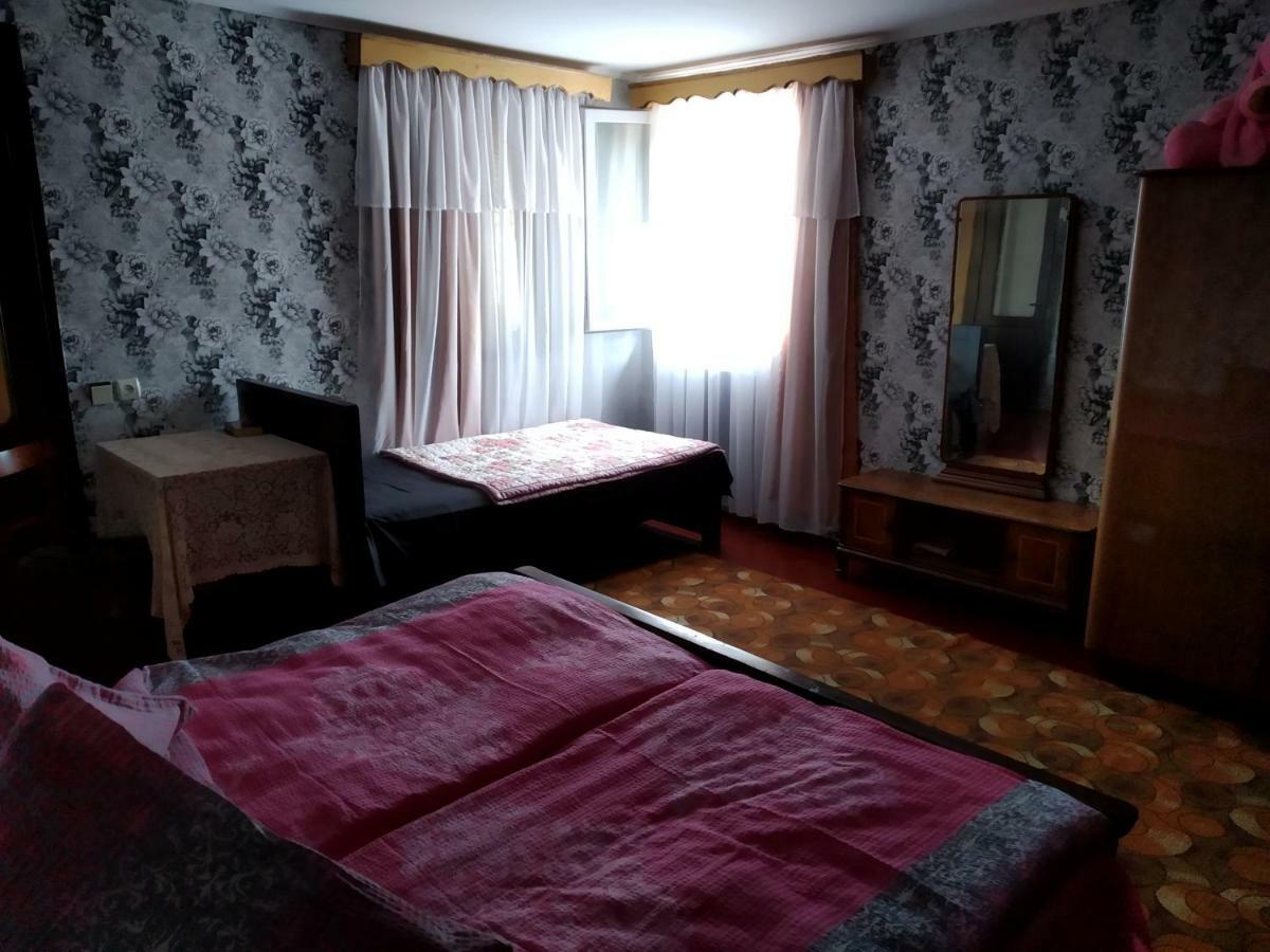 Downtown Guest House Kutaiszi Kültér fotó