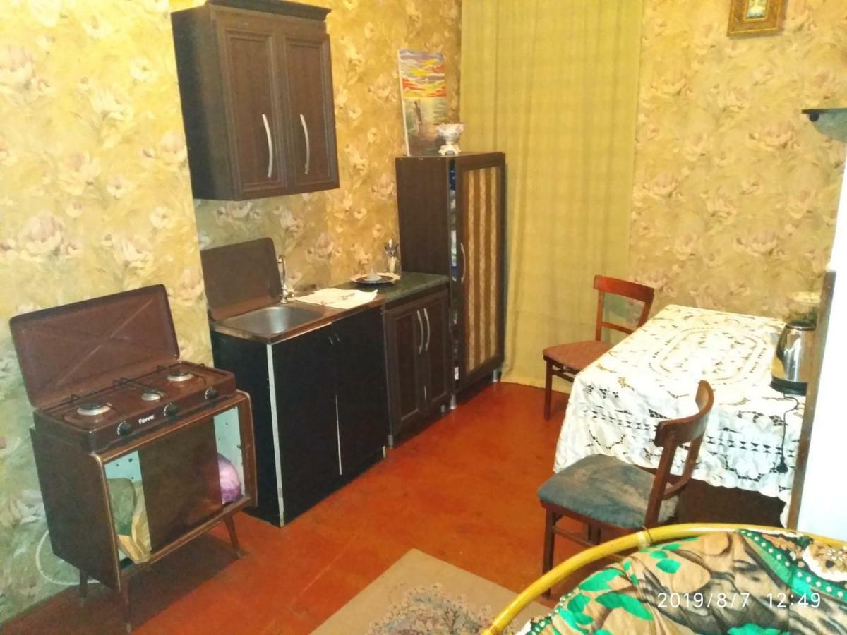 Downtown Guest House Kutaiszi Kültér fotó